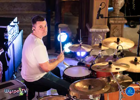 images/gallery/sounds-2023-003/thecharts-14.jpg#joomlaImage://local-images/gallery/sounds-2023-003/thecharts-14.jpg?width=800&height=571